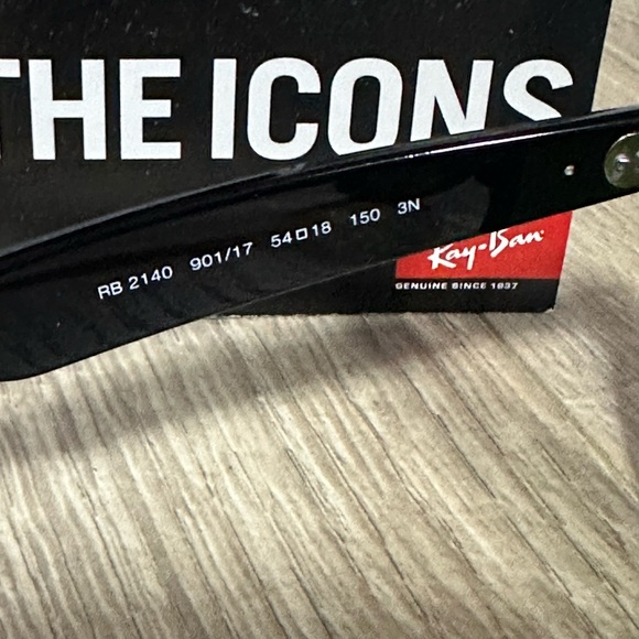 Ray ban 2140 Classic Wayfarer 901/17 polished black/Blue Mirror 54mm - Picture 7 of 12